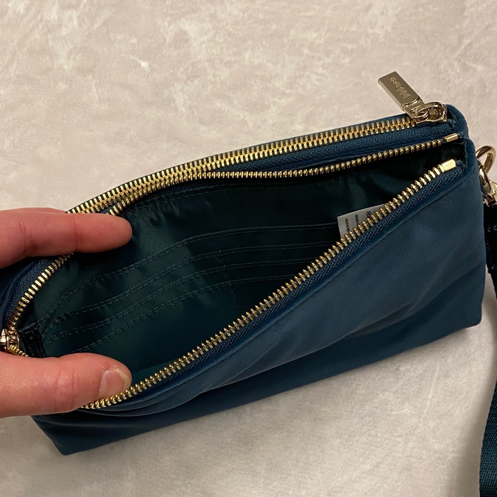 Lululemon Teal Blue Velvet Wristlet Clutch - Picture 4 of 6